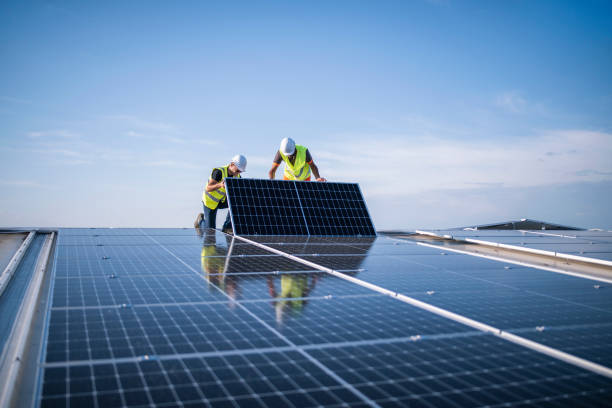 Best Emergency Roof Repair Services  in Algonac, MI